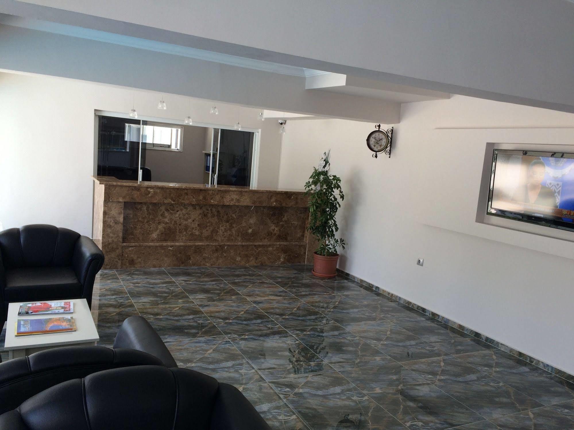 מרמריס Almena City מראה חיצוני תמונה